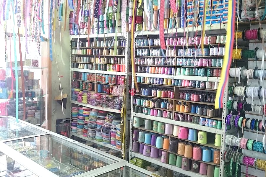 IMPORTADORA BAZAR GLORIA — foto 2